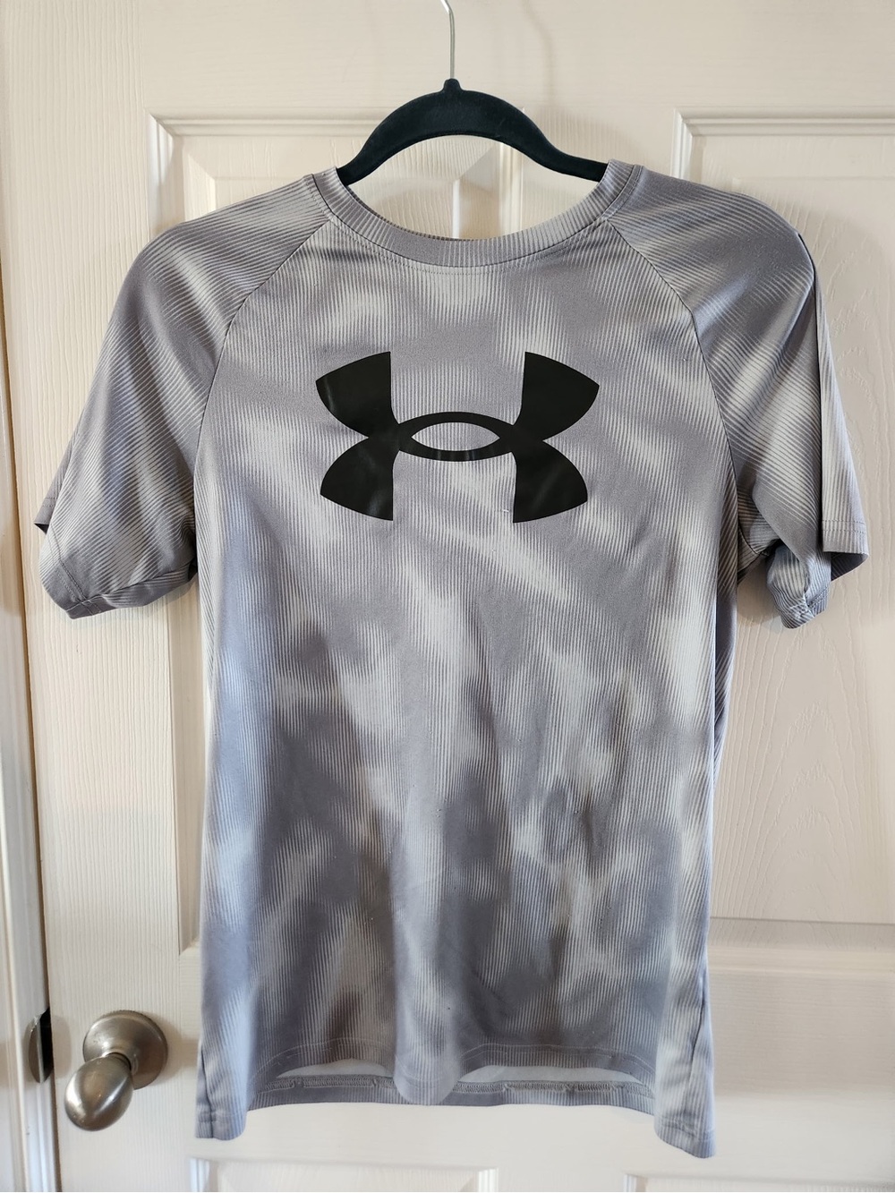 Under Armour Youth XL Grey Short-Sleeve Performance Tee